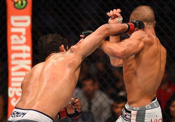 Imagens da grande luta entre Eddie Alvarez e Gilbert Melendez