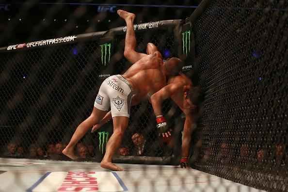 Imagens da grande luta entre Eddie Alvarez e Gilbert Melendez