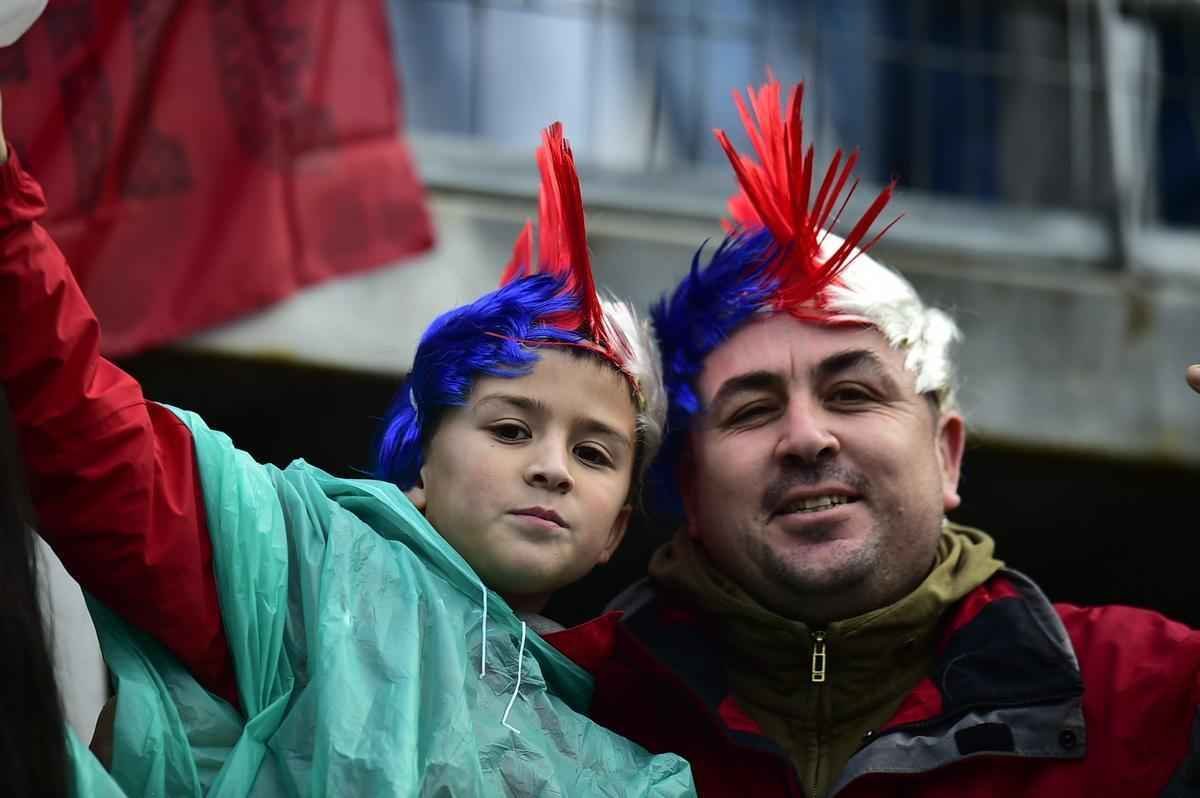 Torcedores do Peru e Brasil fizeram bonita festa no Chile para a estreia das selees na Copa Amrica