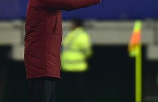 Brasil levou um susto logo no incio da partida, conseguiu o empate em seguida, e alcanou a virada nos acrscimos do segundo tempo