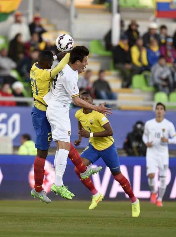 Fotos da vitria da Bolvia sobre o Equador por 3 a 2, em jogo vlido pelo Grupo A da Copa Amrica