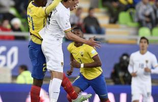 Fotos da vitria da Bolvia sobre o Equador por 3 a 2, em jogo vlido pelo Grupo A da Copa Amrica