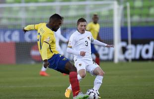 Fotos da vitria da Bolvia sobre o Equador por 3 a 2, em jogo vlido pelo Grupo A da Copa Amrica