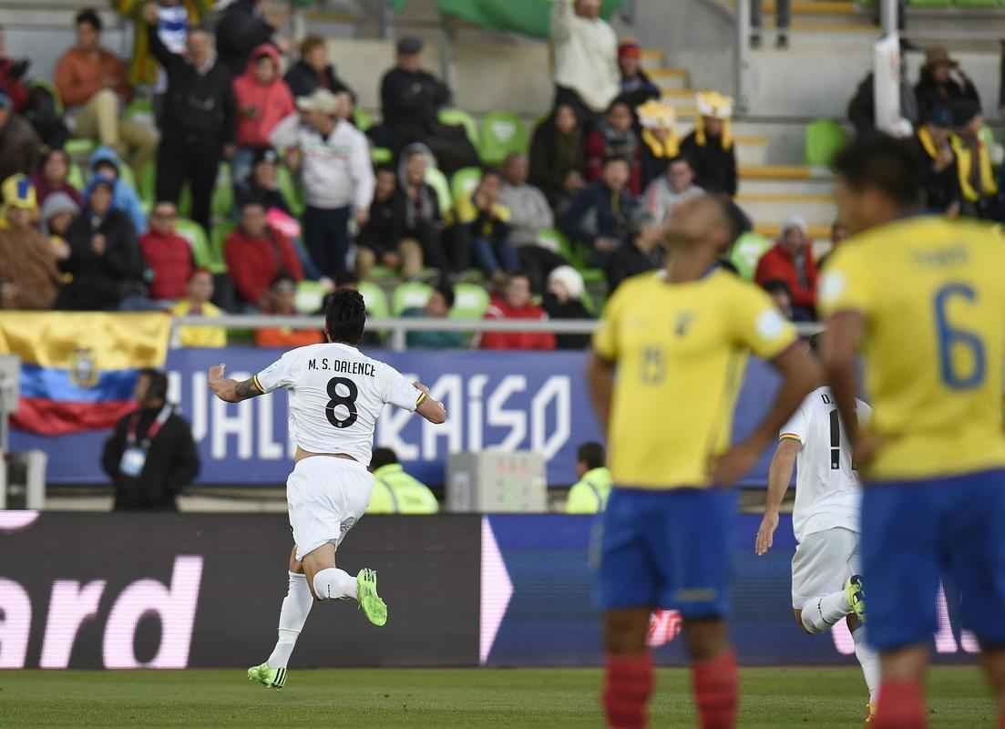 Fotos da vitria da Bolvia sobre o Equador por 3 a 2, em jogo vlido pelo Grupo A da Copa Amrica