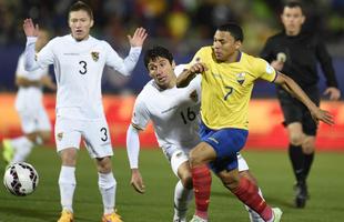 Fotos da vitria da Bolvia sobre o Equador por 3 a 2, em jogo vlido pelo Grupo A da Copa Amrica