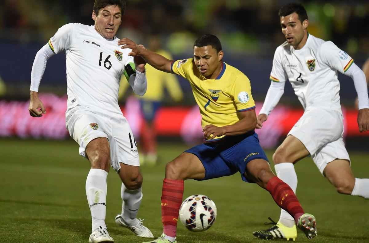 Fotos da vitria da Bolvia sobre o Equador por 3 a 2, em jogo vlido pelo Grupo A da Copa Amrica
