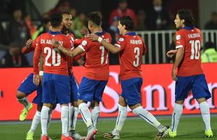 Imagens do empate entre Chile e Mxico, por 3 a 3, em Santiago