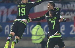 Imagens do empate entre Chile e Mxico, por 3 a 3, em Santiago