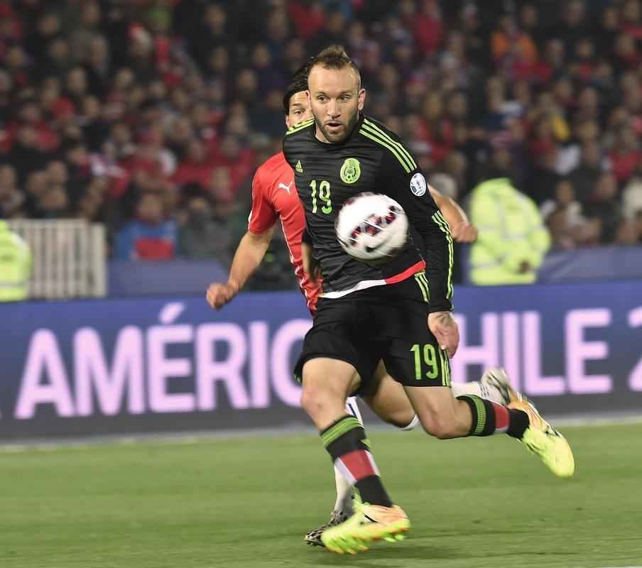 Imagens do empate entre Chile e Mxico, por 3 a 3, em Santiago