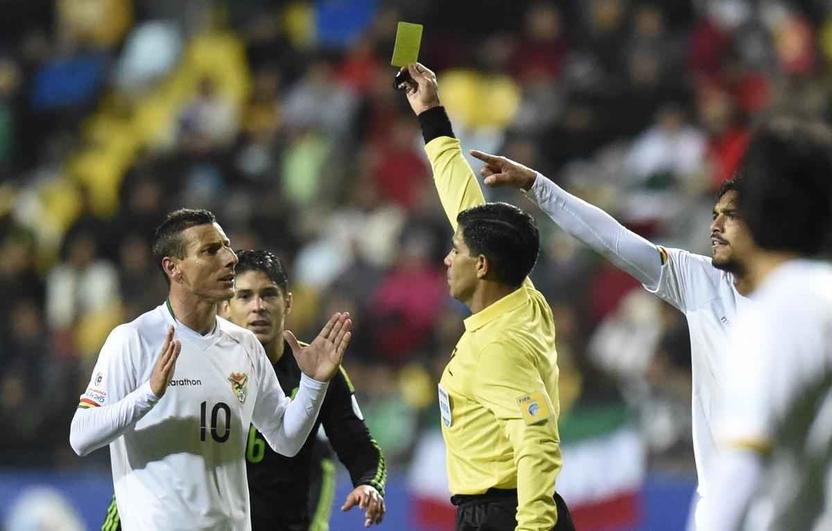 A passagem de Escobar pelo Ipatinga foi em 2008, mas o paraguaio naturalizado boliviano se destacou mesmo  no The Strongest, durante a ltima edio da Libertadores. No Brasil, o veterano, de 35 anos, ainda passou por Mirassol, Santo Andr, Botafogo-SP e Ponte Preta. 