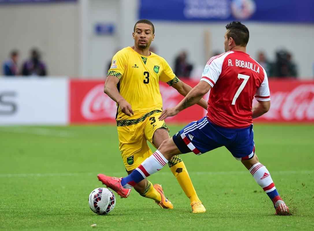 Fotos da vitria do Paraguai sobre a Jamaica por 1 a 0, em jogo vlido pelo Grupo B