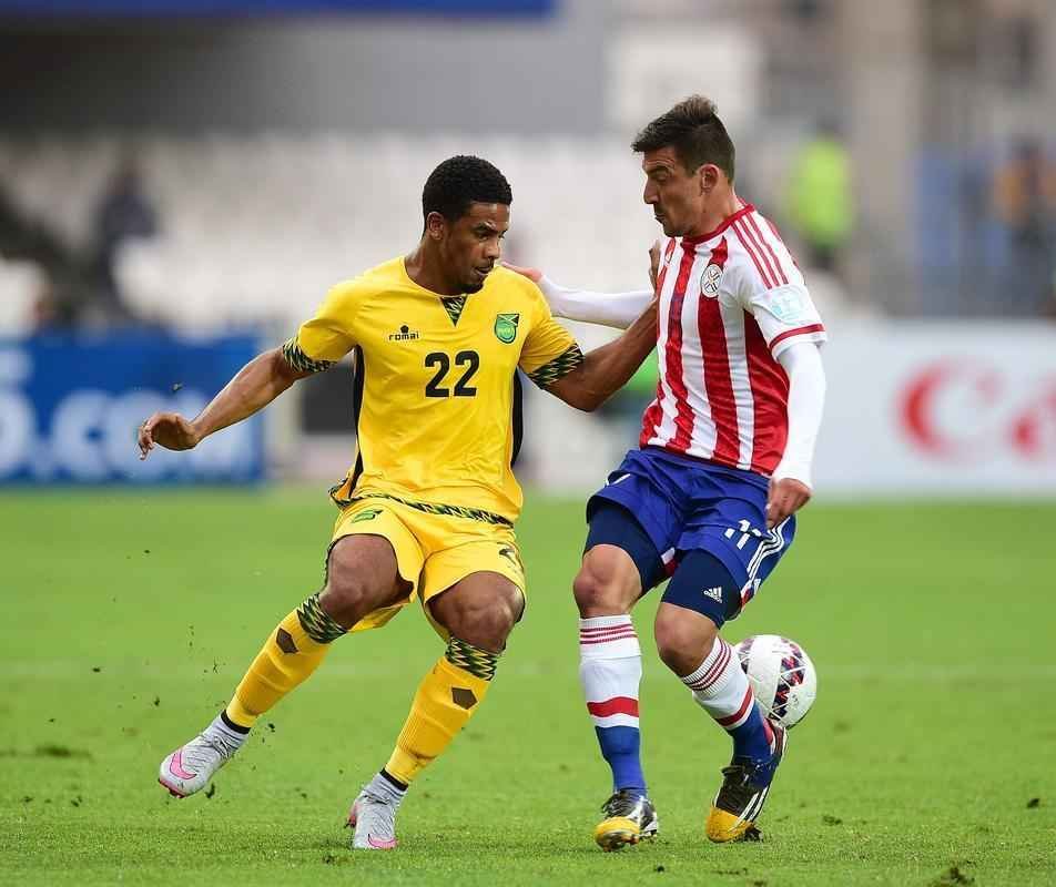 Fotos da vitria do Paraguai sobre a Jamaica por 1 a 0, em jogo vlido pelo Grupo B