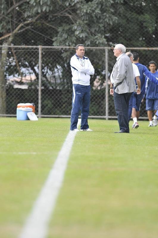 Treinador e presidente do Cruzeiro tiveram longo dilogo na tarde desta tera-feira