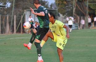 Com gol de armador Tony, reservas do Amrica venceram Villa Nova em jogo-treino disputado no CT Lanna Drumond