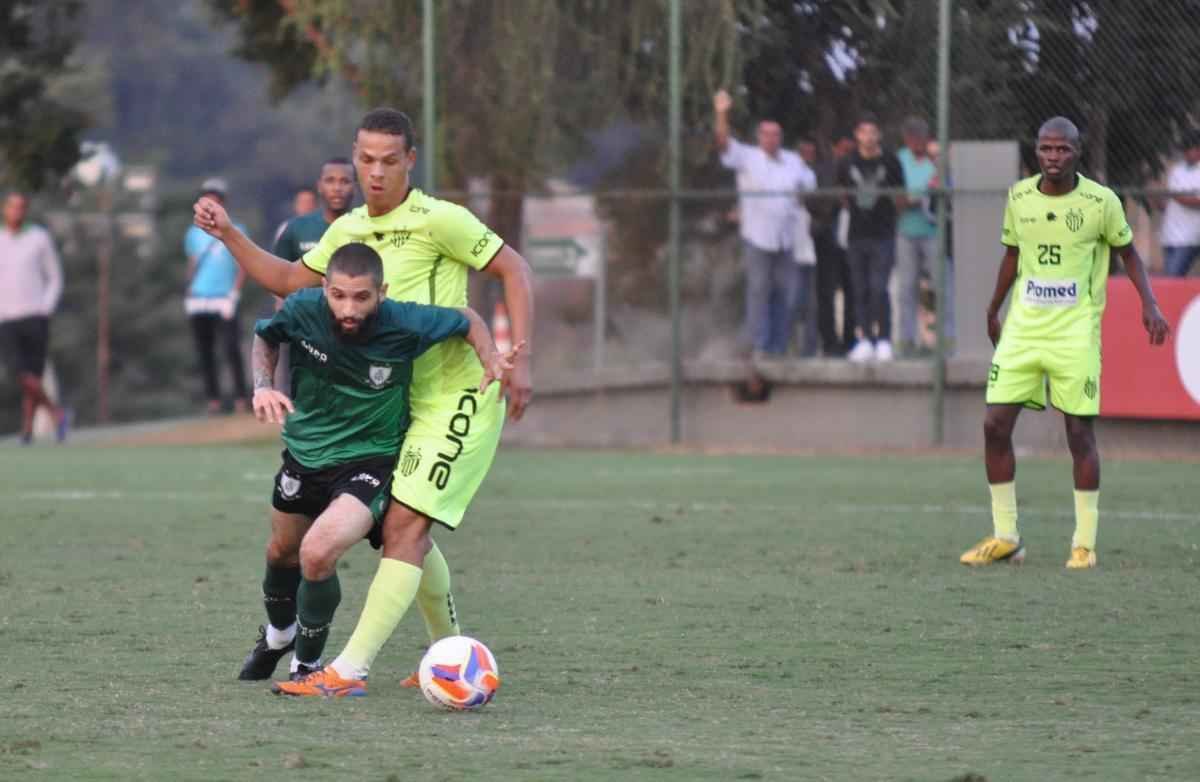 Com gol de armador Tony, reservas do Amrica venceram Villa Nova em jogo-treino disputado no CT Lanna Drumond