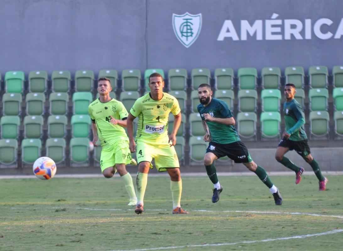 Com gol de armador Tony, reservas do Amrica venceram Villa Nova em jogo-treino disputado no CT Lanna Drumond