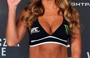 Pesagem do UFC Fight Night 69 em Berlim - A ring girl Carly Baker