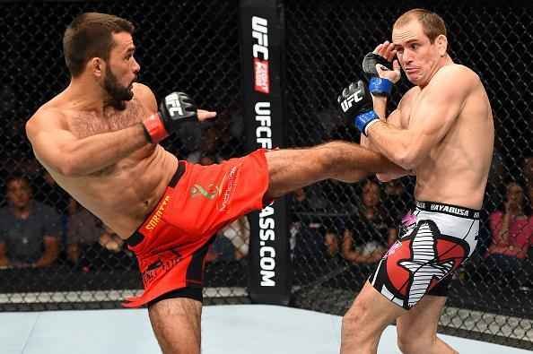 Peter Sobotta venceu Steven Kennedy por finalizao no primeiro round