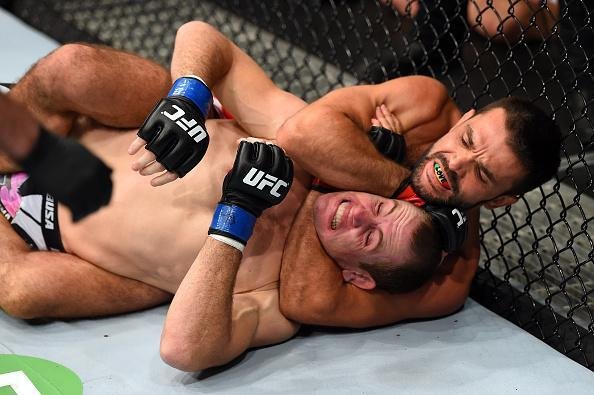 Peter Sobotta venceu Steven Kennedy por finalizao no primeiro round