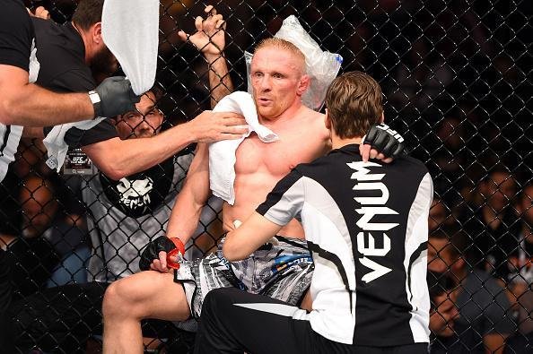 Tatsuya Kawajiri venceu Dennis Siver por deciso unnime 