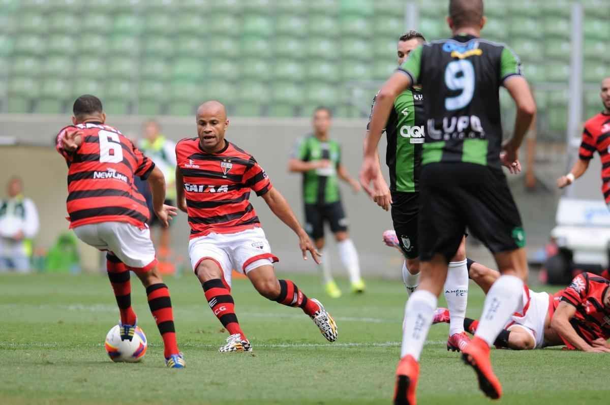 Fotos de Amrica x Atltico-GO, no Independncia, pela oitava rodada da Srie B (crdito: Gladyston Rodrigues/EM/D.A Press)