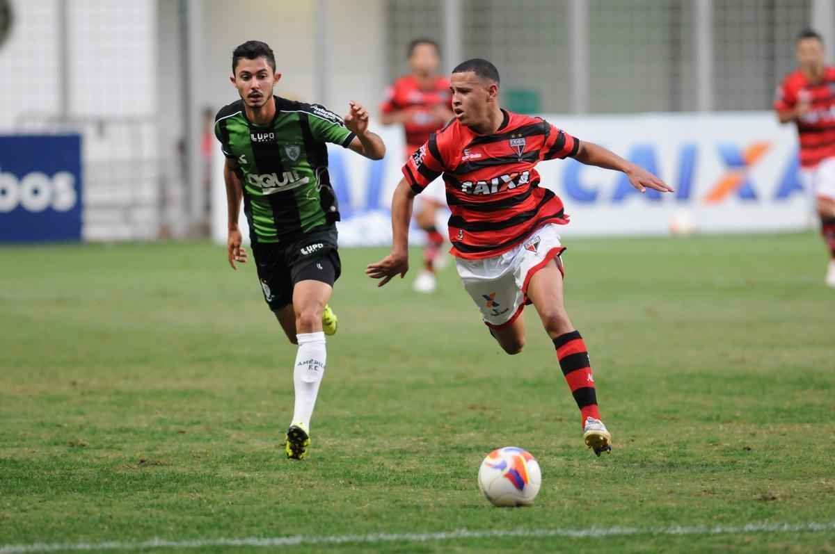 Fotos de Amrica x Atltico-GO, no Independncia, pela oitava rodada da Srie B (crdito: Gladyston Rodrigues/EM/D.A Press)