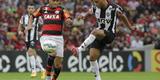 O Galo no se intimidou com a presso da torcida, controlou bem o jogo e venceu o Flamengo com gols de Samir (contra) e Pratto