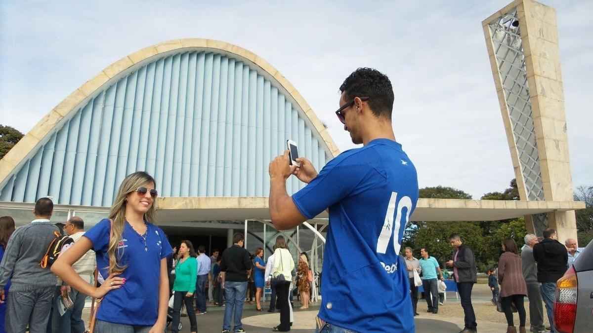 Casal de Itana aproveitou para visitar a regio da Pampulha