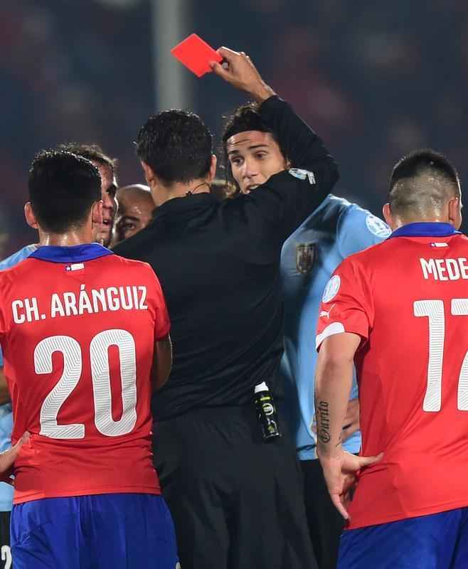 Imagens da vitria do Chile sobre o Uruguai, pela Copa Amrica