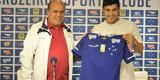 Vinicius Arajo foi apresentado e o gerente de futebol Valdir Barbosa concedeu entrevista coletiva