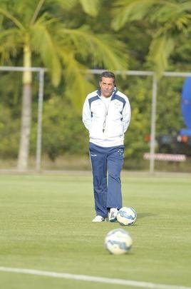 De Arrascaeta voltou da Seleo Uruguaia e treinou pela primeira vez com Vanderlei Luxemburgo