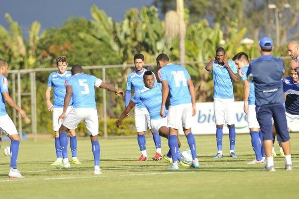 De Arrascaeta voltou da Seleo Uruguaia e treinou pela primeira vez com Vanderlei Luxemburgo