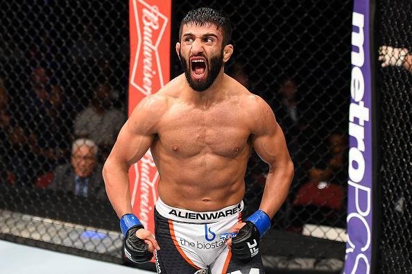 Imagens do card preliminar do UFC Fight Night 70 em Hollywood