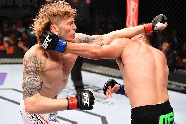 Imagens do card preliminar do UFC Fight Night 70 em Hollywood