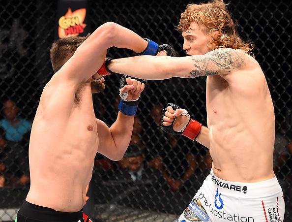 Imagens do card preliminar do UFC Fight Night 70 em Hollywood