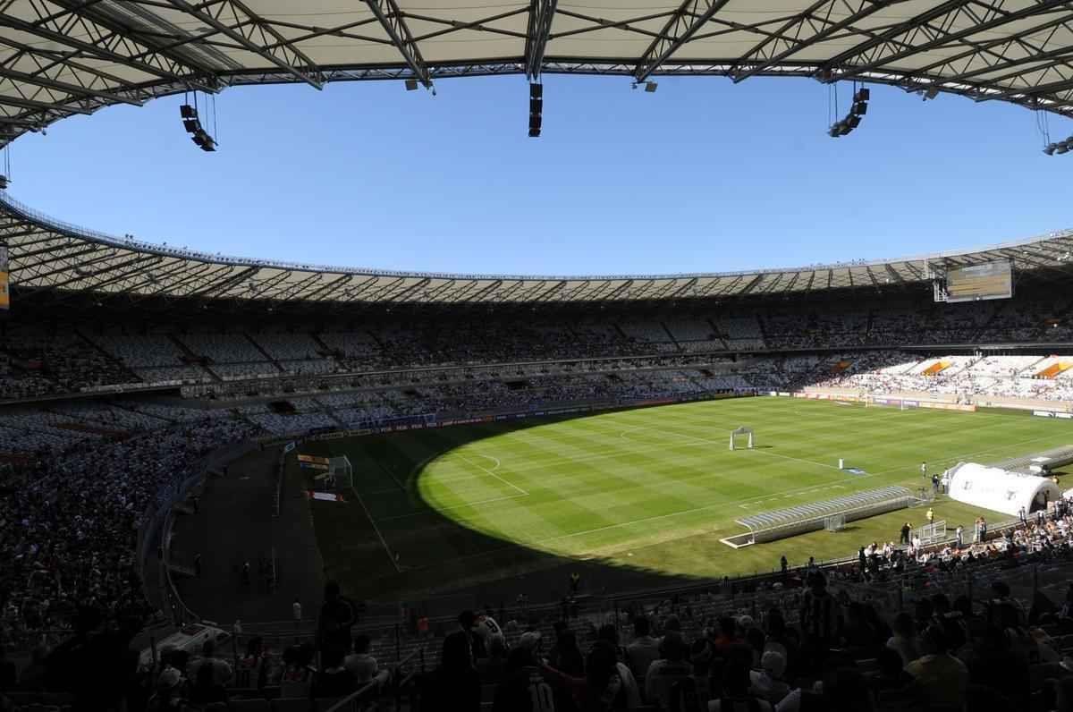 Atleticanos fazem uma bonita festa no Mineiro