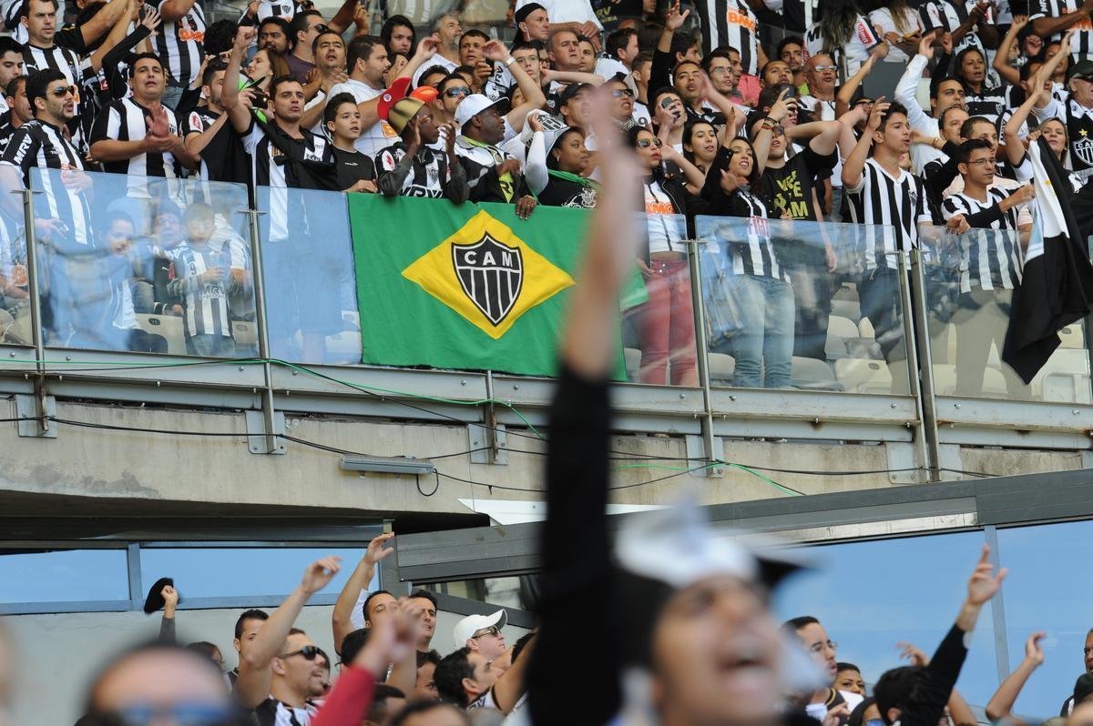 Atleticanos fazem uma bonita festa no Mineiro