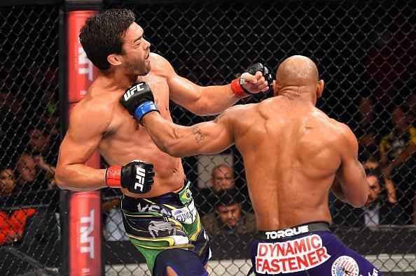 Imagens da vitria de Yoel Romero sobre Lyoto Machida no UFC em Hollywood