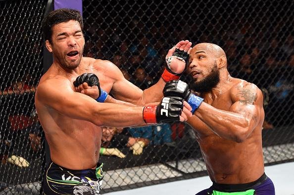 Imagens da vitria de Yoel Romero sobre Lyoto Machida no UFC em Hollywood