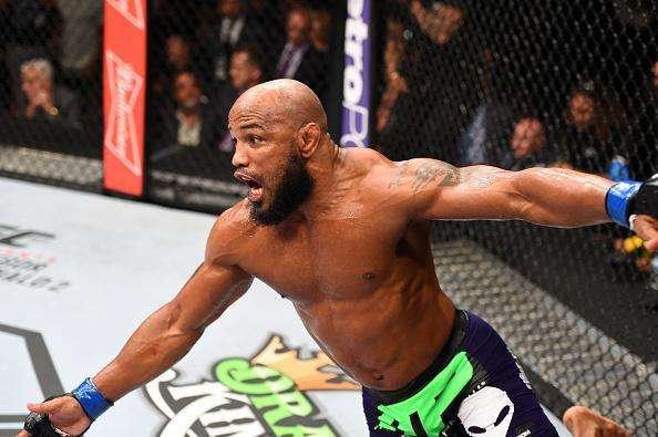 Imagens da vitria de Yoel Romero sobre Lyoto Machida no UFC em Hollywood