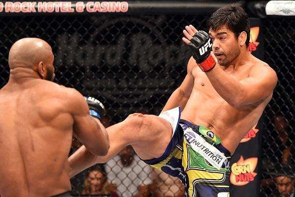 Imagens da vitria de Yoel Romero sobre Lyoto Machida no UFC em Hollywood
