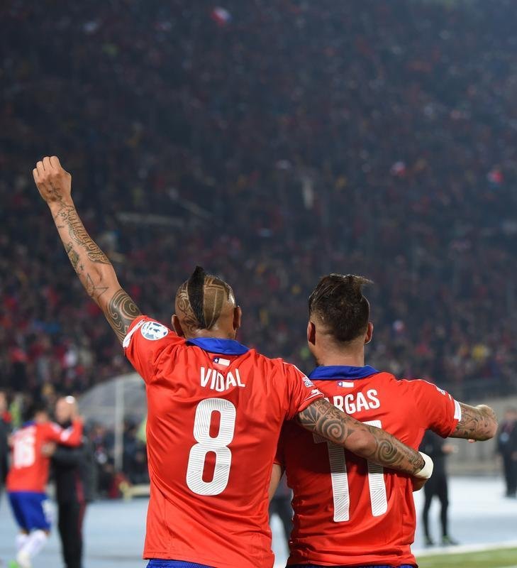 Chile vence o Peru por 2 a 1, faz a festa da torcida e se garante na final da Copa Amrica
