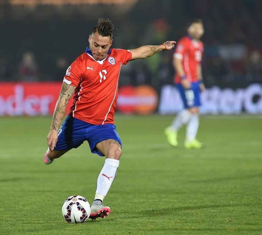 Chile vence o Peru por 2 a 1, faz a festa da torcida e se garante na final da Copa Amrica