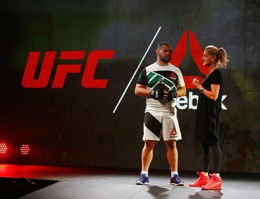 Cain Velasquez, ex-campeão do peso pesado