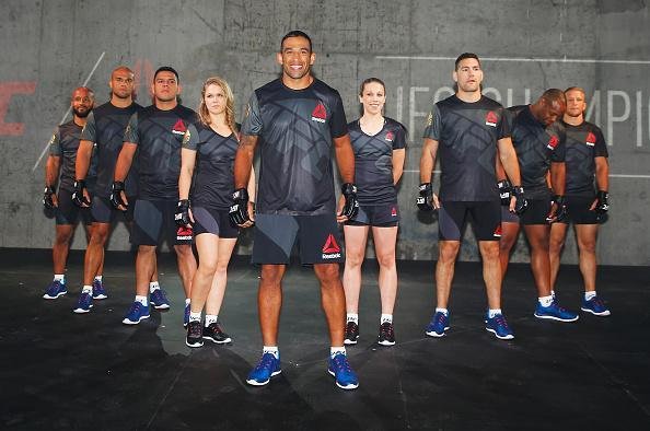 Os campees Demetrious Johnson (peso mosca), Robbie Lawler (meio-mdios), Rafael dos Anjos (peso leve), Ronda Rousey (peso galo), Fabricio Werdum (peso pesado), Joanna Jedrzejczyk (peso palha), Chris Weidman (peso mdio), Daniel Cormier ( peso meio-pesado) e TJ Dillashaw (peso galo) 