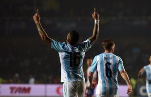 Imagens da goleada argentina diante do Paraguai, por 6 a 1, na semifinal da Copa Amrica