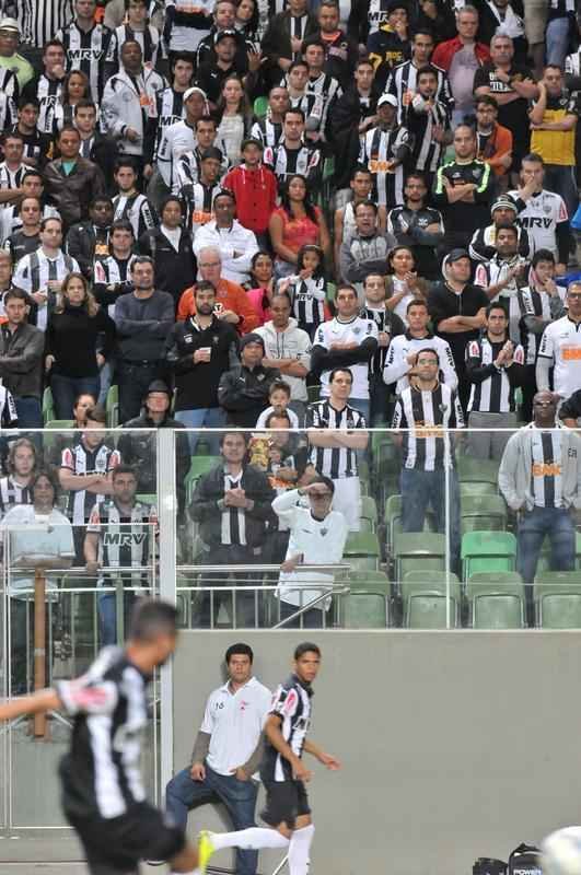 Fotos da torcida do Atltico no Independncia durante a partida contra o Coritiba, pela 10 rodada do Campeonato Brasileiro