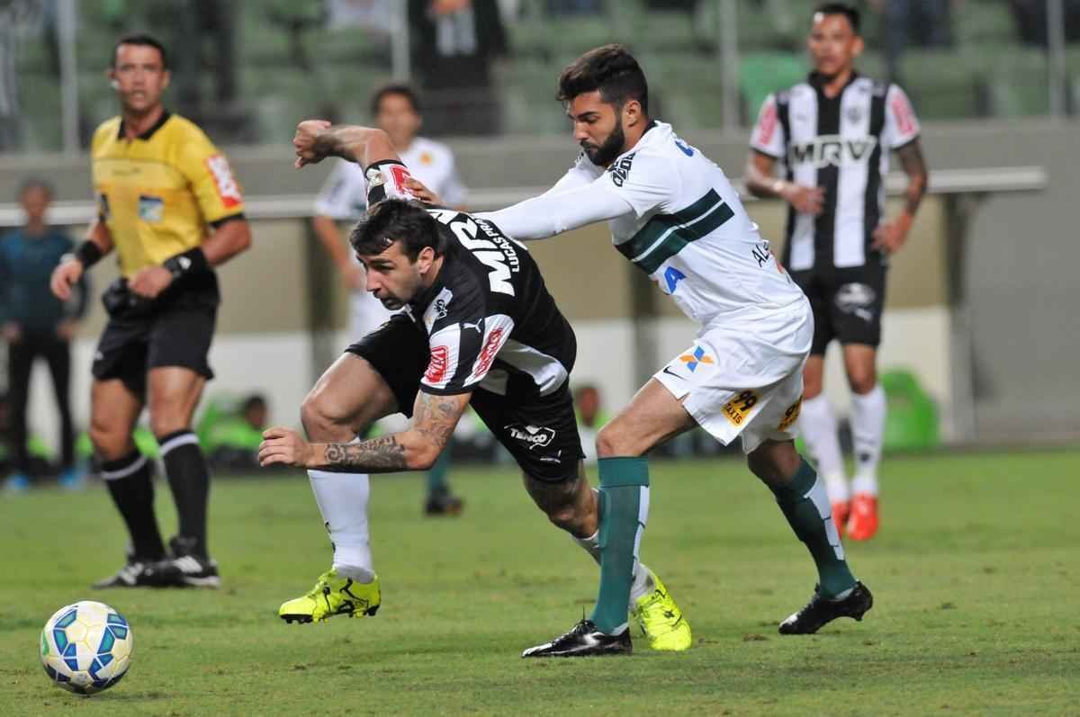 Fotos da torcida do Atltico no Independncia durante a partida contra o Coritiba, pela 10 rodada do Campeonato Brasileiro
