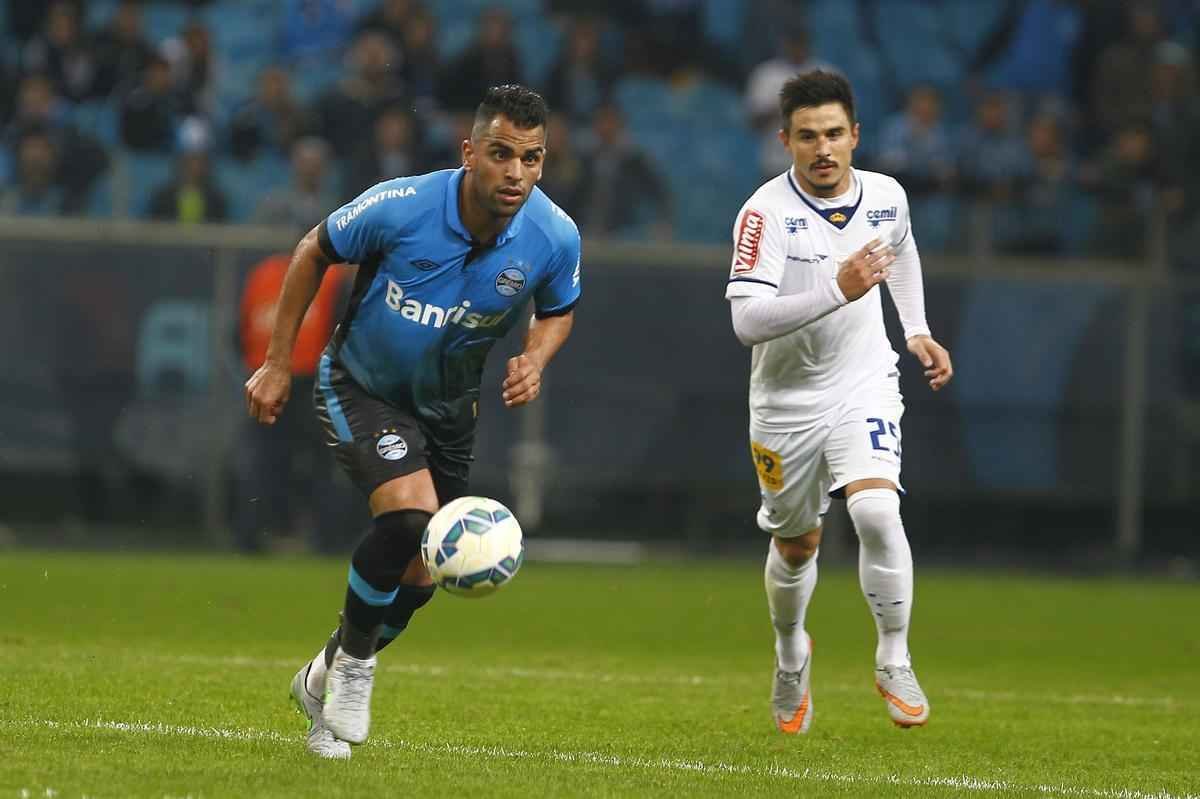 Imagens do jogo entre Grmio e Cruzeiro, pela 10 rodada do Brasileiro, em Porto Alegre