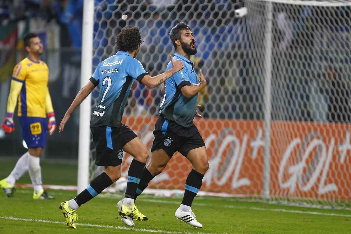 Imagens do jogo entre Grmio e Cruzeiro, pela 10 rodada do Brasileiro, em Porto Alegre